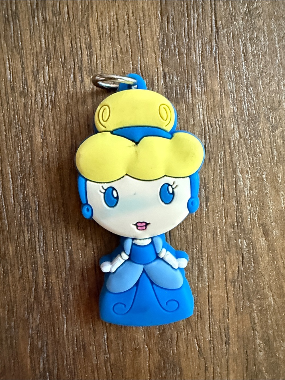 Disney Cinderella flat plastic key charm- blue mark as shown